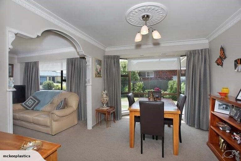 Photo of property in 43 Cedar Crescent, Feilding, 4702
