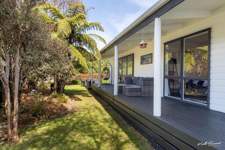 Photo of property in 38 Larchmont Grove, Totara Park, Upper Hutt, 5018
