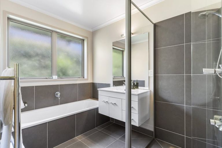 Photo of property in 12 Silkwood Crescent, Karaka, Papakura, 2113