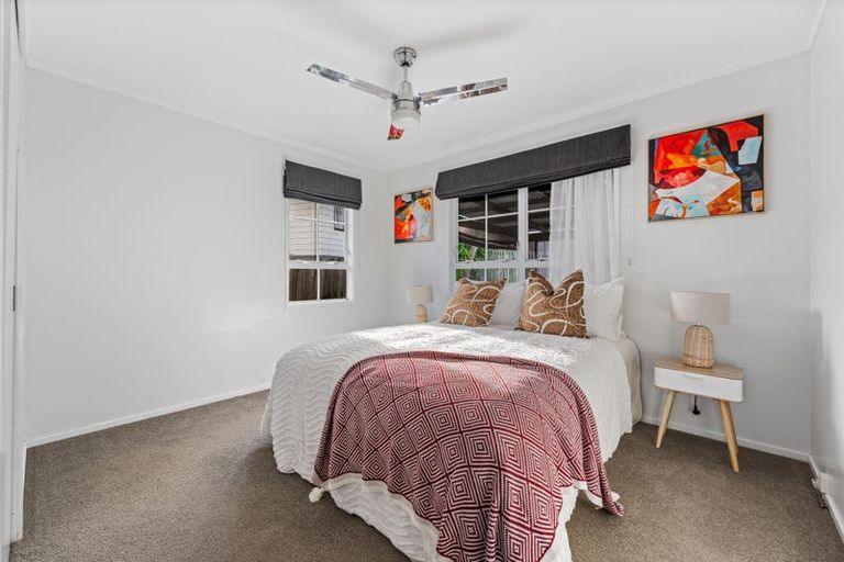 Photo of property in 7 Faram Place, Massey, Auckland, 0614