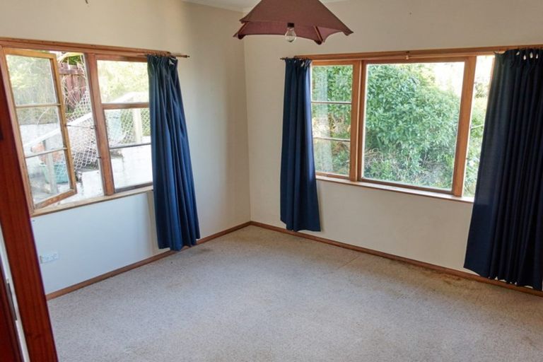 Photo of property in 2/24 Akatea Street, Berhampore, Wellington, 6023