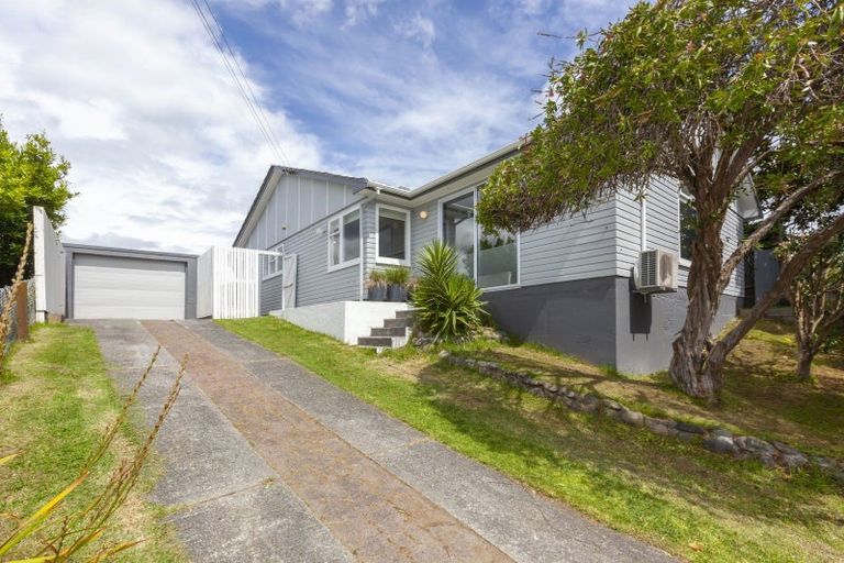 Photo of property in 11 Grange Park Avenue, Raumati South, Paraparaumu, 5032