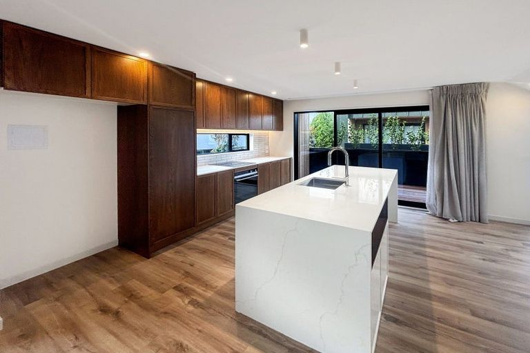 Photo of property in 2/166 Chester Street East, Christchurch Central, Christchurch, 8011