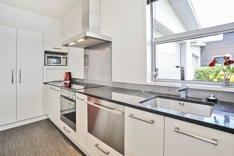 Photo of property in 67 Newcastle Street, Windsor, Invercargill, 9810