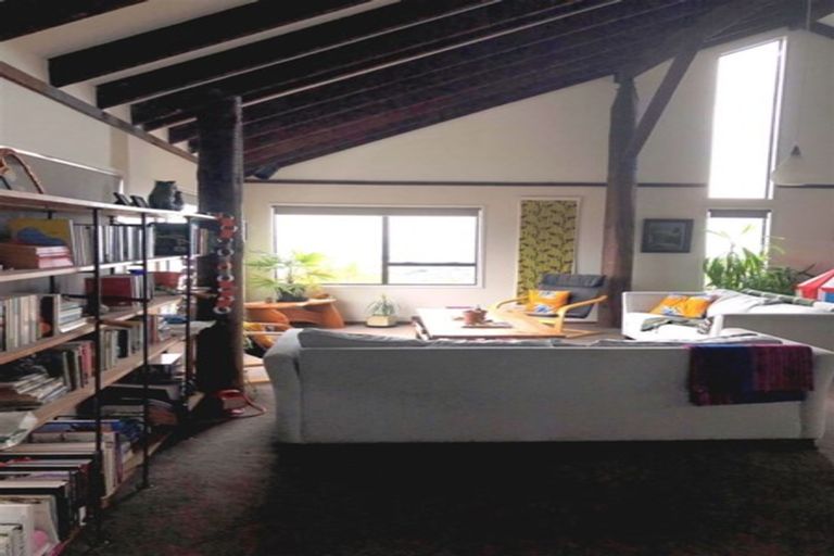 Photo of property in 155 Major Hornbrook Road, Mount Pleasant, Christchurch, 8081