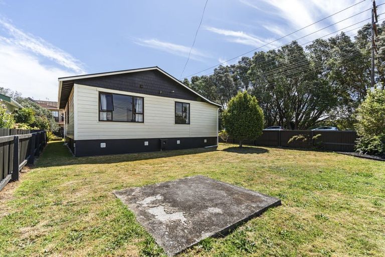 Photo of property in 29 Parris Street, Waitara, 4320