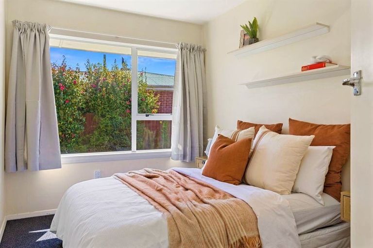 Photo of property in 76 Cotswold Avenue, Bishopdale, Christchurch, 8053