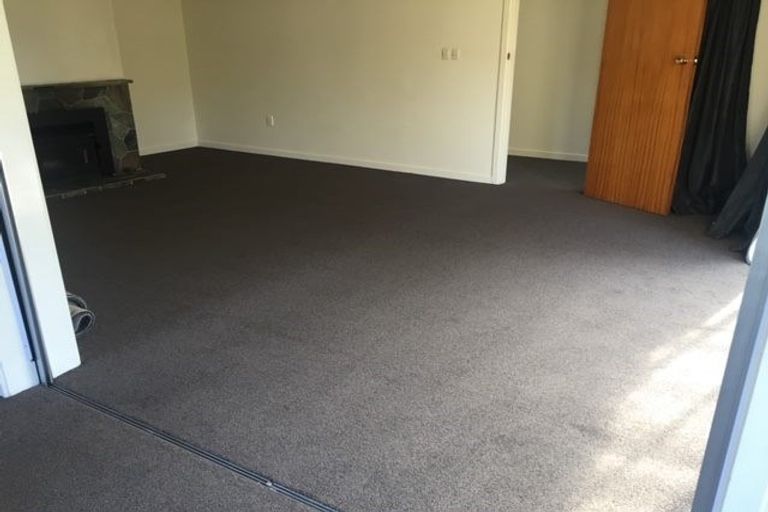 Photo of property in 5 Pahau Place, Cracroft, Christchurch, 8025