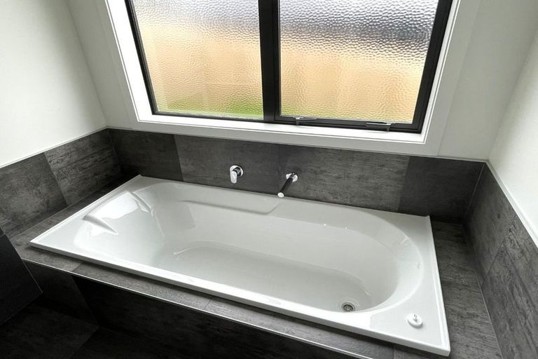 Photo of property in 12 Clover Lane, Pyes Pa, Tauranga, 3112