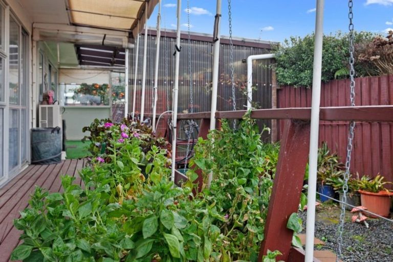 Photo of property in 37 Puriri Crescent, Edgecumbe, 3120