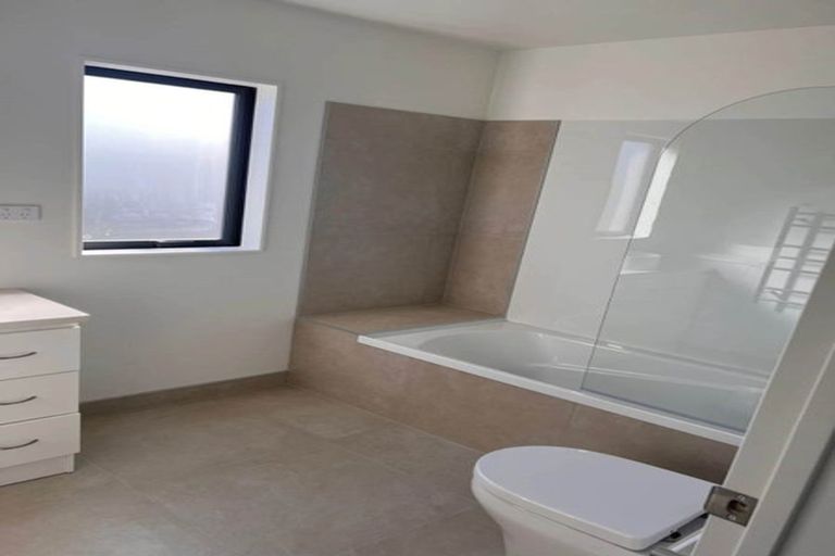 Photo of property in 20 Black Beech Crescent, Takanini, 2110