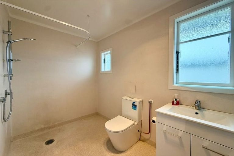 Photo of property in 60a Mould Street, Waitara, 4320
