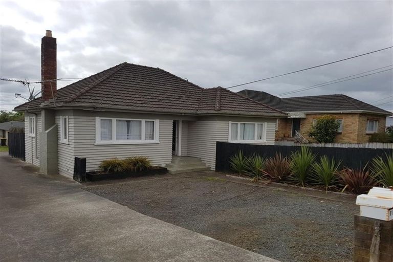 Photo of property in 75 Helvetia Road, Pukekohe, 2120