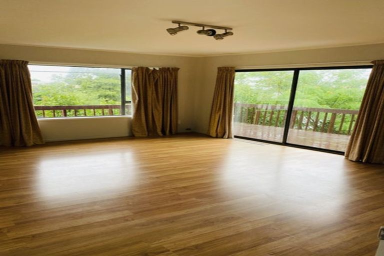 Photo of property in 2/94 Glamorgan Drive, Torbay, Auckland, 0630