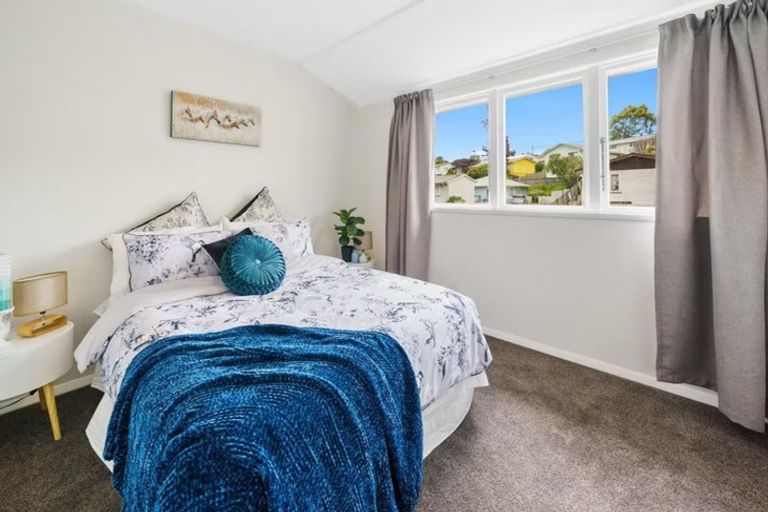 Photo of property in 74 Hampshire Street, Cannons Creek, Porirua, 5024