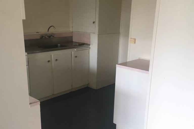 Photo of property in 9 Esplanade Road, Mount Eden, Auckland, 1024