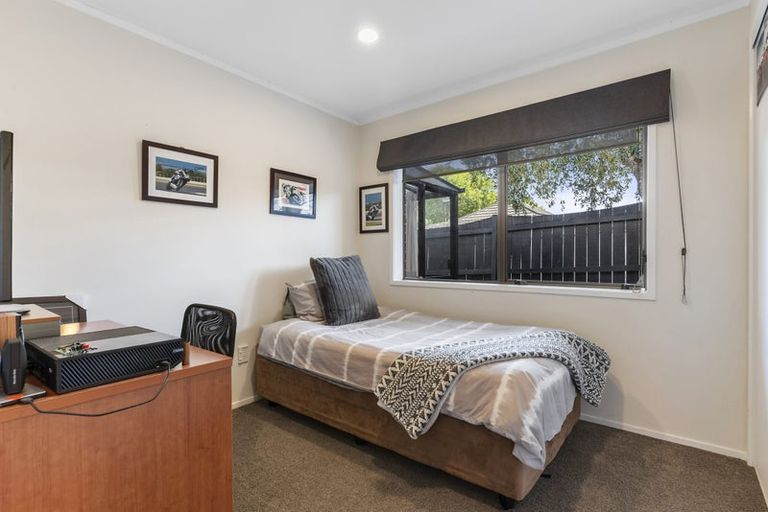 Photo of property in 66 Sunderlands Road, Half Moon Bay, Auckland, 2012