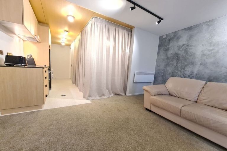 Photo of property in Vedado Apartments, 308/41 Hopper Street, Mount Cook, Wellington, 6011