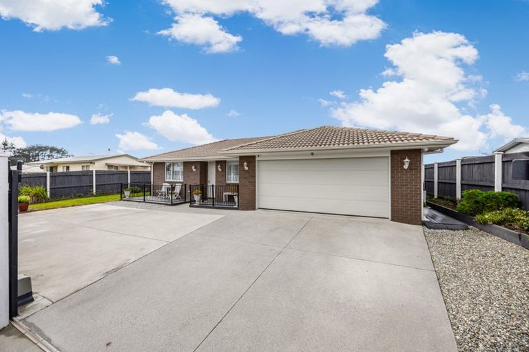 Photo of property in 99 Beatty Road, Pukekohe, 2120