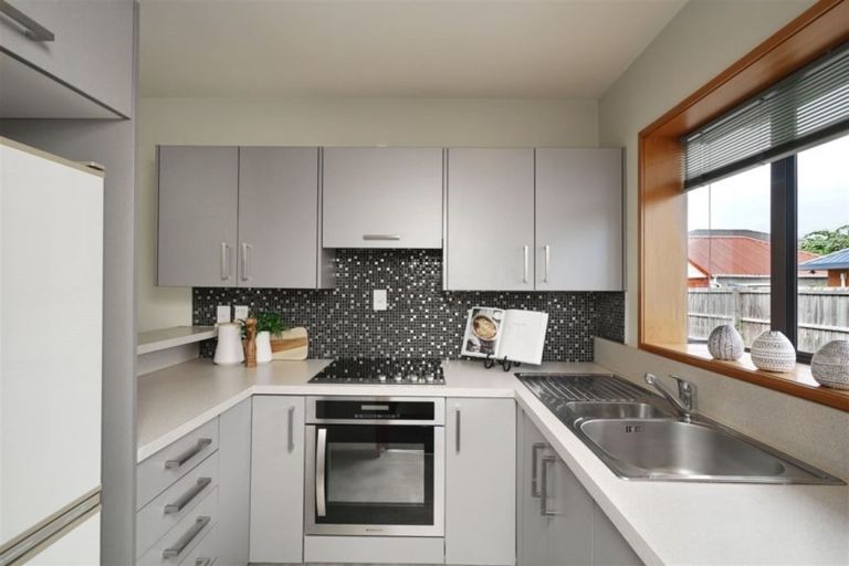 Photo of property in 3/96 Wainui Street, Riccarton, Christchurch, 8041