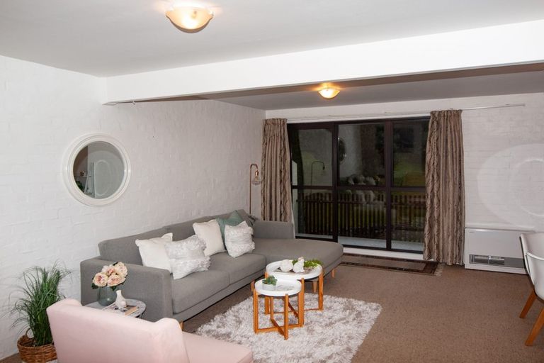 Photo of property in 141f Churton Drive, Churton Park, Wellington, 6037