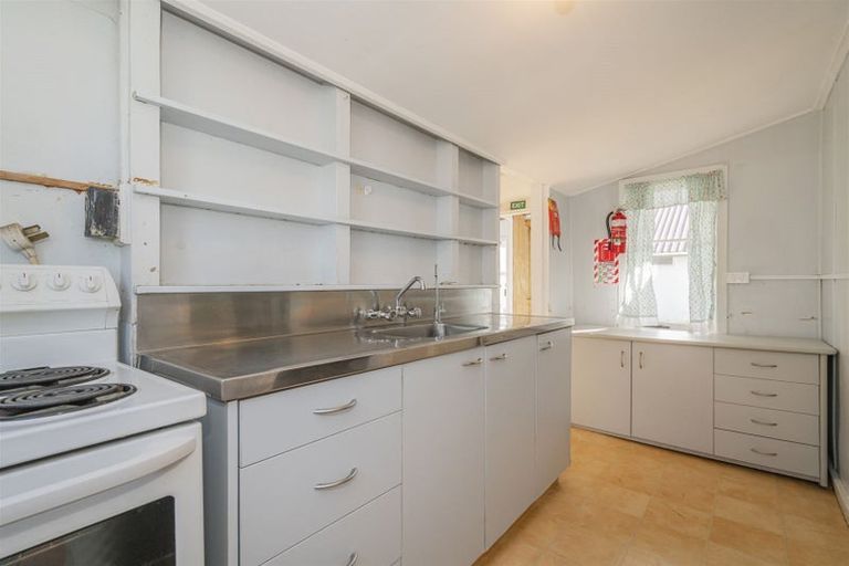 Photo of property in 316 Wharf Road, Coromandel, 3506