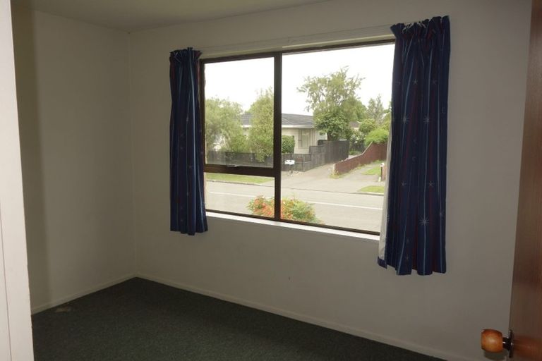 Photo of property in 22a Chipping Lane, Redwood, Christchurch, 8051