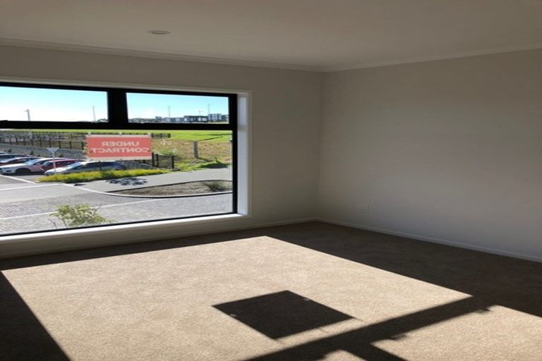 Photo of property in 36 Pennant Street, Long Bay, Auckland, 0630