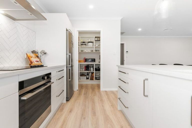 Photo of property in 25 Keerangi Place, Rototuna North, Hamilton, 3210