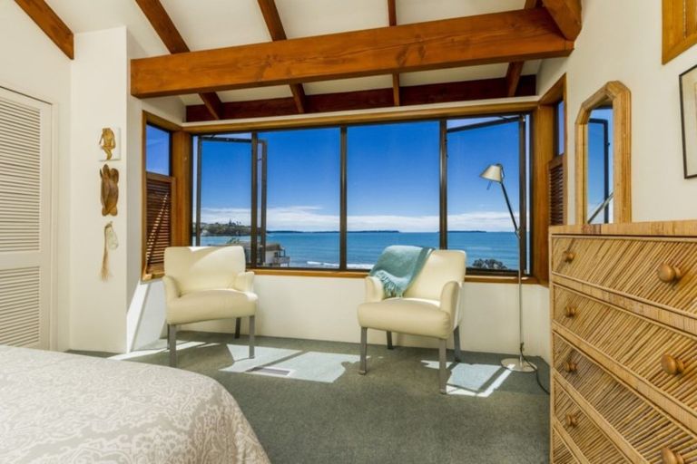 Photo of property in 2/20 Whitby Crescent, Mairangi Bay, Auckland, 0630