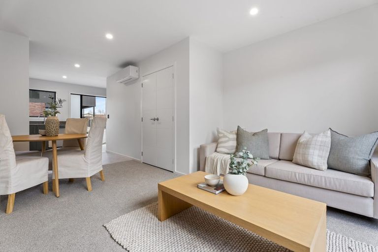 Photo of property in 2/5 Vesty Avenue, Hillcrest, Hamilton, 3216