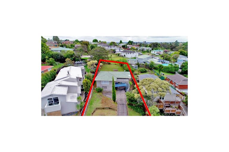Photo of property in 36 Sheridan Drive, New Lynn, Auckland, 0600