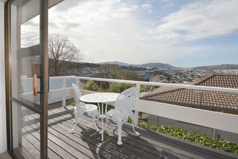 Photo of property in 29 Easther Crescent, Kew, Dunedin, 9012
