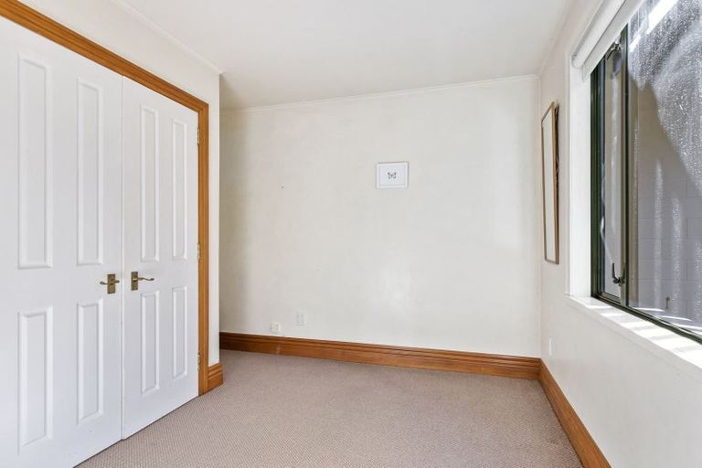 Photo of property in 10 Barton Terrace, Thorndon, Wellington, 6011