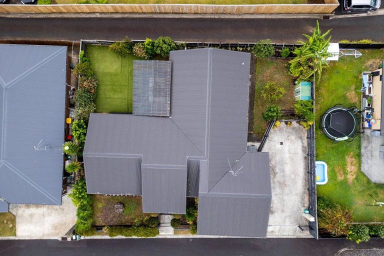 Photo of property in 5 Ruske Place, Grandview Heights, Hamilton, 3200