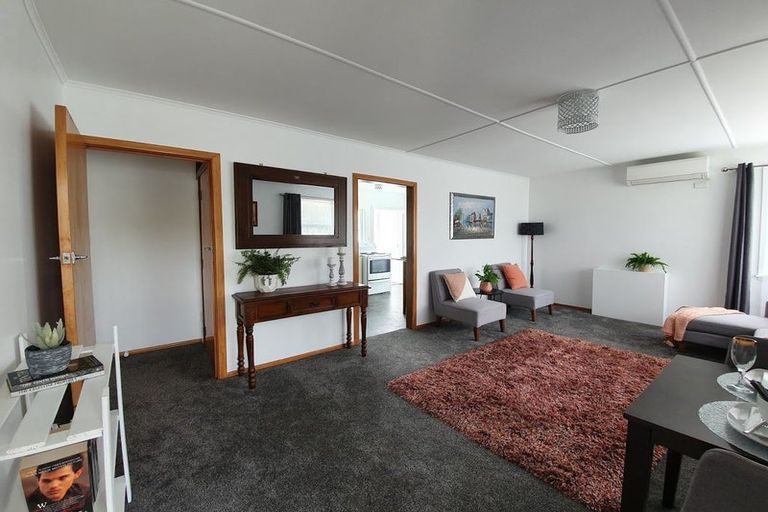 Photo of property in 817 Lawrence Street, Akina, Hastings, 4122