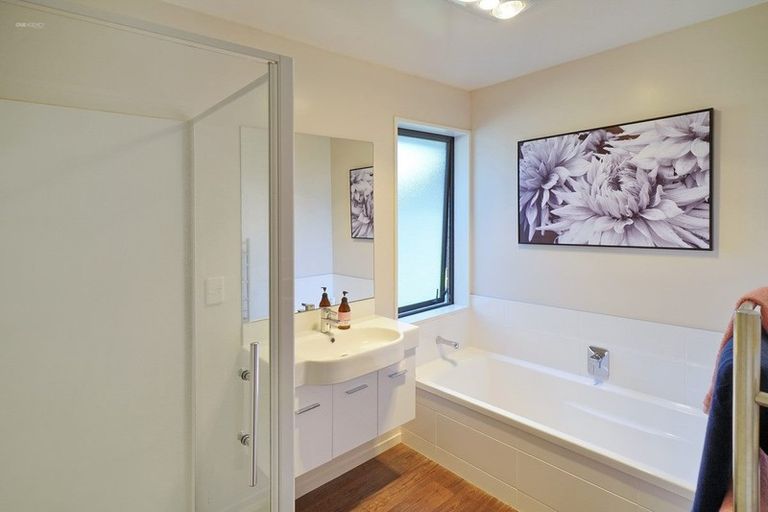 Photo of property in 10 Devlin Avenue, Rangiora, 7400