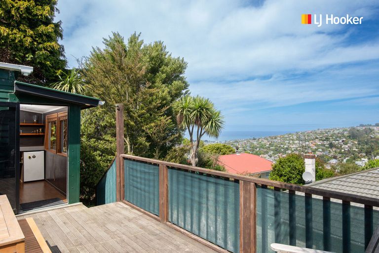 Photo of property in 112 Oakwood Avenue, Balaclava, Dunedin, 9011