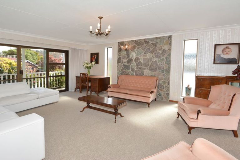 Photo of property in 29 Easther Crescent, Kew, Dunedin, 9012