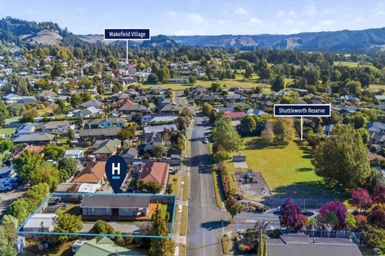 Photo of property in 23 Lord Auckland Road, Wakefield, 7025