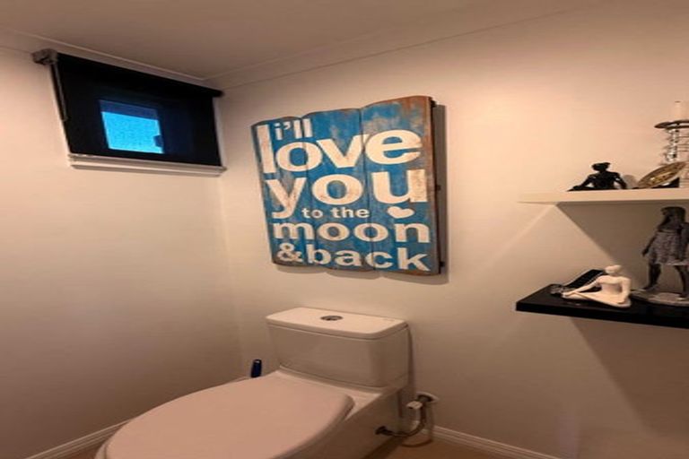 Photo of property in 101 Seaward Road, Edendale, 9825