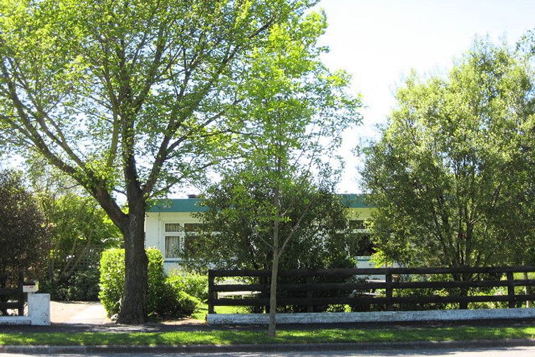 Photo of property in 148b West Belt, Rangiora, 7400