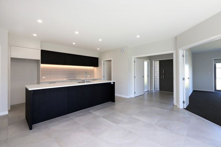 Photo of property in 5 Cassin Place, Taradale, Napier, 4112