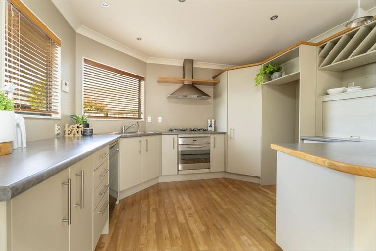 Photo of property in 12a Chippenham Grove, Churton Park, Wellington, 6037