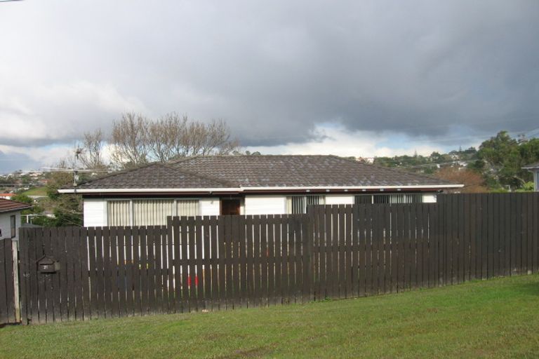 Photo of property in 51 Triangle Road, Massey, Auckland, 0614