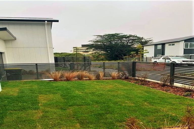 Photo of property in 11 Torea Place, Kenepuru, Porirua, 5022