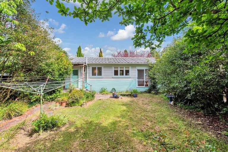 Photo of property in 12 Kamara Road, Glen Eden, Auckland, 0602