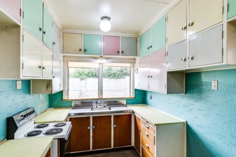 Photo of property in 49 Meeanee Road, Taradale, Napier, 4112