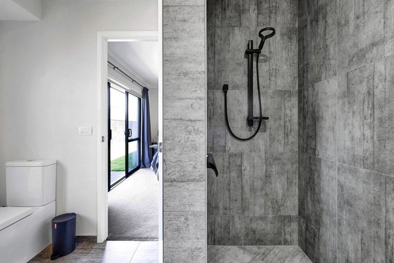 Photo of property in 65 Links Drive, Waiwhakaiho, New Plymouth, 4312