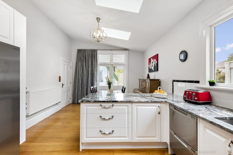 Photo of property in 15 Vallance Street, Kilbirnie, Wellington, 6022